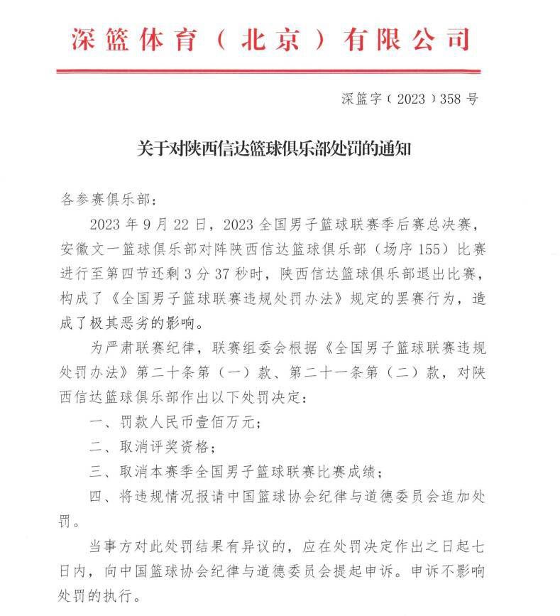 脚下刺猬身披一袭尖利的刺，好似野蛮生长的荆棘